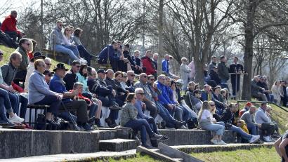 Archivbild: Hubert Ziegler
Endlich wieder ein Heimspiel: Die Fans des SV Hahnbach sehen ihre Mannschaft am Sonntag gegen einen bereits feststehenden Absteiger.