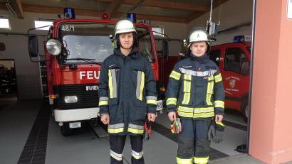 Bild: amö
Die alte (links) und neue Schutzbekleidung im Vergleich.