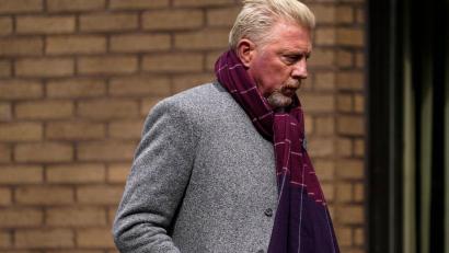 Bild: Alberto Pezzali/AP/dpa
Im Londoner Strafprozess gegen Boris Becker haben die Geschworenen den deutschen Ex-Tennisstar in mehreren Anklagepunkten für schuldig befunden.