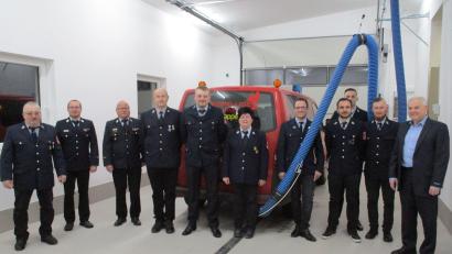 Bild: Feuerwehr Oberwappenöst/exb
Auch im neuen Anbau des Feuerwehrgerätehauses Oberwappenöst ist die neue Abgasabsauganlage in Betrieb.