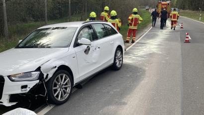 Bild: Polizei Neustadt/exb
Ein herumfliegendes Metallteil setzte diesem Wagen mächtig zu.
