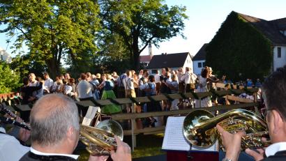 Archivbild: gi
Gerne erinnern sich die Besucher an den Frühtanz beim Heimatfest 2017 in Moosbach.