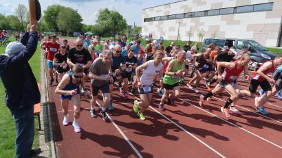 Bild: Kunz
Start zum Fünf- und Zehnkilometerlauf.