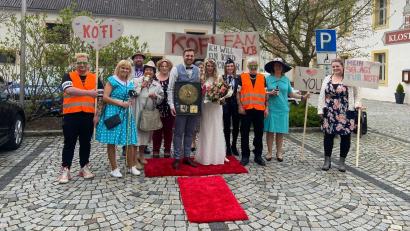 Bild: rpp
Die Laienspieler sorgten mal wieder für Gaudi bei der Hochzeit eines Mitglieds des Ensembles.