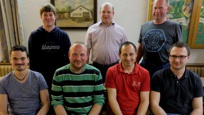 Bild: le
Mit dieser Mannschaft geht der Flosser Styr-Club die kommenden Herausforderungen an. Sitzend, von links, Andreas Bär, Wolfgang Bock, Tobias Witt und Maximilian Bär. Stehend, von links, Jonas Lederer, Joachim Wagner und Jochen Gollwitzer.