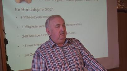 Bild: fz
Herbert Putzer, Vorsitzender der Kinderkrebshilfe Oberpfalz Nord, zog bei der Mitgliederversammlung eine beeindruckende Bilanz für das vergangene Vereinsjahr.