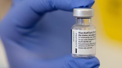 Symbolbild: Michael Reichel/dpa
Im Gegensatz zum Corona-Expertenrat wird der Corona-Krisenstab nicht weiterbestehen.