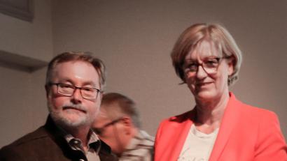 Bild: Helmut Luckhardt/exb
Fotograf Herbert Hanauer, Leiter der BSW-Fotogruppe Weiden, sicherte sich beim bundesweiten Fotowettbewerb der Stiftung Bahn-Sozialwerk (BSW) eine Goldmedaille und eine Urkunde.