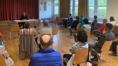 Bild: mez
Pfarrer Martin Besold aus Erbendorf hielt einen Vortrag bei der KAB. Der Geistliche ist vielen in der Gemeinde bekannt, da seine Schwester in Ahornberg lebt.