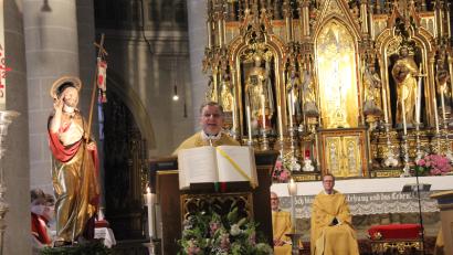 Bild: ads
Pfarrer Markus Brunner (St. Georg) zelebrierte den Eröffnungsgottesdienst der Festwoche.