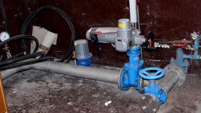 Bild: ds
Diese überalterte Technik im Wasserhaus Kirchenreinbach hat ausgedient. Sie wird durch moderne Technik in der neuen Pumpstation ersetzt.