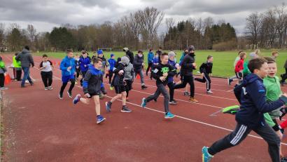 Bild: Roman Wittig/exb
Viele machten mit beim Spendenlauf der Hans-Scholl-Realschule.