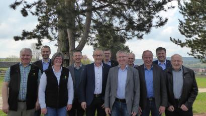 Bild: Claudia Straller
Der neue Vorstand (von links): Markus Dollacker, Sven Grünert, Isabel Lautenschlager, Albert Geitner, Erwin Geitner, Peter Braun, Franz Badura, Gerhard Gradl, Roland Strehl, Stefan Braun und Winfried Wenkmann.