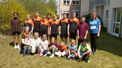 Bild: ATS Mitterteich/exb
Laufabzeichen in verschiedenen Stufen haben sich Mitglieder der Arbeitsgemeinschaft Leichtathletik von Grundschule Mitterteich und ATS Mitterteich sowie die Leichtathleten des Vereins geholt.