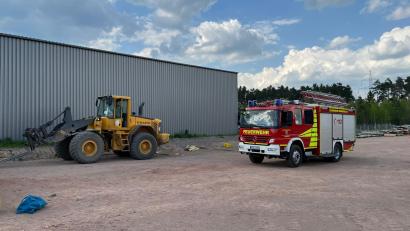 Bild: Feuerwehrkreisverband/exb 
Die Feuerwehren Wernberg und Oberköblitz rückten auf das Betriebsgelände aus.