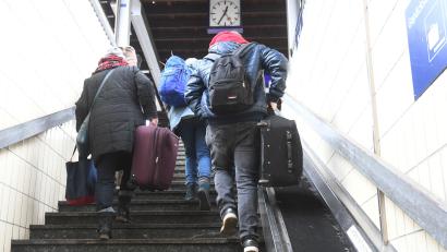 Bild: Gabi Schönberger
Die Auf- und Abgänge zu den Bahnsteigen sind am Bahnhof in Weiden für Fahrgäste mit körperlichen Beeinträchtigungen nicht zu meistern. Auch an anderer Stelle ist der Wunsch vieler Senioren nach Barrierefreiheit ist groß.