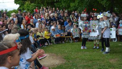 Bild: jr
Prächtige Stimmung herrschte beim Sommerfest im Städtischen Kinderhaus.