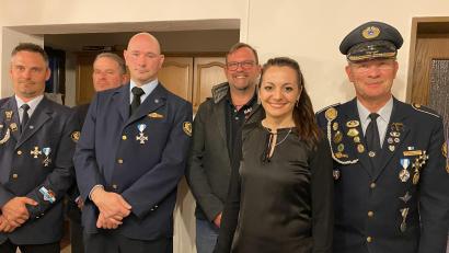 Bild: SRK Hohenhard/exb
Wahlen bei der SRK Hohenhard: Im Bild von links Bernd Schraml, Thomas Bauriedel, Robert Rebhahn, Vereinsreferent Jürgen Ranft, Bürgermeisterin Margit Bayer und Anton Hauptmann.