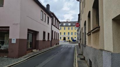 Bild: sne
In der Altstadt kann es wie hier an der Unteren Torstraße schon mal eng werden. Durch eine Umgestaltung soll mehr Platz entstehen.