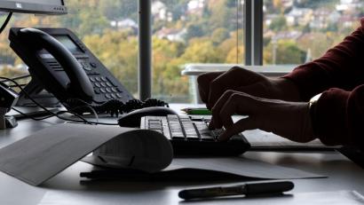 Symbolbild: Marijan Murat/dpa
Die Mitarbeiter im Gesundheitsamt Tirschenreuth und die CT-Teams (Kontaktnachverfolgung) waren in den vergangenen zwei Jahren stark gefordert.