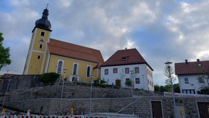 Bild: soj
Die fast fertiggestellte Baumaßnahme am Marktplatz. Beim Bürgerfest im Juli soll der Marktplatz offiziell eingeweiht werden.