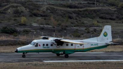 Bild: Narendra Shrestha/EPA/dpa
Ein Flugzeug von Tara Air ist vom Radar verschwunden. (Symbolbild)