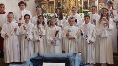 Bild: mmr
Die Erstkommunionkinder der Pfarreien Rieden und Vilshofen.