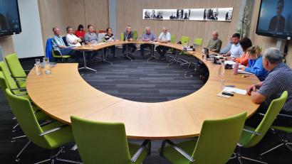 Bild: Thomas Dobler
Die Beratungen des Schwarzenfelder Marktrats am Montag dieser Woche konnten nicht beginnen, weil die CSU geschlossen der Sitzung ferngeblieben ist. Auch andere Räte fehlten. Thema wäre der neue Wasserpreis für Schwarzenfeld gewesen.