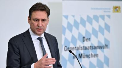 Bild: Peter Kneffel/dpa
Bayerns Justizminister Georg Eisenreich (CSU) will Freiheitsstrafen bei Missbrauchsfällen.