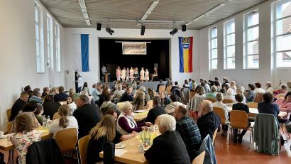 Bild: Anton-Bruckner-Musikschule/exb
Einen duftigen Frühlingsstrauß aus Melodien und Liedern erleben zahlreiche Besucher beim Frühlingskonzert der Anton-Bruckner-Musikschule in Eslarn.