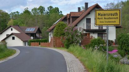Bild: jr
Die Bewertungskommission für den Bezirksentscheid im Wettbewerb „Unser Dorf hat Zukunft“ wird bald in Maiersreuth erwartet.