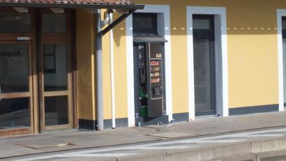 Bild: Bundespolizei/exb
Am Bahnhof in Maxhütte-Haidhof wurde ein Heißgetränkeautomat aufgebrochen.