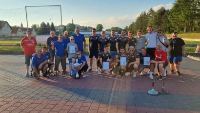 Bild: Albert Bauer/exb
Die Mannschaften der Soldaten- und Kriegerkameradschaft, Bärenhöhle, BärbelZ und Jänis Shisha-Runde (von links) kamen auf die ersten vier Plätze.