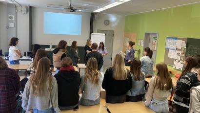 Bild: Rebecca Zinkl/exb
Die Gruppe reflektierte ihren täglichen Umgang mit Medien.