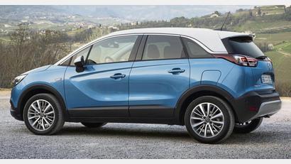 Bild: Opel Automobile GmbH/dpa
Mix mit Blitz: Ein bisschen Van, etwas mehr SUV und ein Prise Kleinwagen – den Meriva-Nachfolger Crossland X machte Opel zum Crossover.