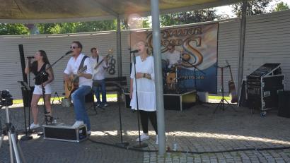 Bild: dob
Die Gruppe "Major Chords" ist erstmals bei den Vohenstraußer Serenaden aufgetreten.