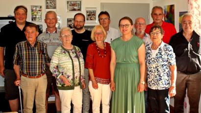 Bild: R. Kreuzer
Der neue Vorstand des SPD-Ortsvereins Weiden-Ost um den wiedergewählten Vorsitzenden Horst Fuchs (Zweiter von rechts).