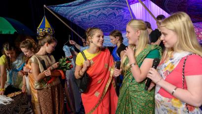 Bild: Simon Leimbeck/ Jugendorganisation Adonia/exb
Das Musical "77" wird von Teenagern für Teenager gemacht. Am Samstag, 18. Juni, wird es im Kettelerhaus aufgeführt.