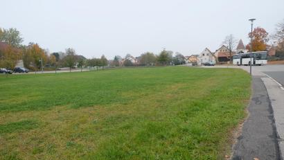 Archivbild: ohr
Die neue Kita der Gemeinde Stulln findet auf dem Gelände zwischen Einmündung der Schulstraße in die Kirchstraße, dem Dammweg im Westen und dem Parkplatz der Mehrzweckhalle ihre neue Heimat.