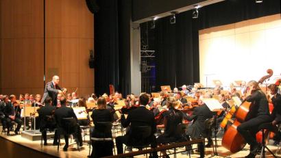 Bild: stg
Das Bayerische Ärzteorchester bei seinem Gastspiel in Weiden.