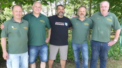 Bild: rn
Seit 40 Jahren sind sie nicht nur Mitglied des Sportanglervereins. Zum Großteil haben sie bereits vor vielen Jahren wichtige Aufgaben in der Vereinsführung übernommen.