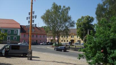Bild: fjo
Auf die europaweite Suche nach einem neuen Architekturbüro für ihren Marktplatz begibt sich die Marktgemeinde Waidhaus und startet damit den fünften Versuch einer Neugestaltung.