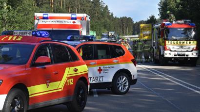 Bild: Petra Hartl
Auf der B85 bei Siebeneichen hat es am Dienstagmorgen gekracht.