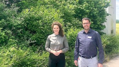 Bild: Felix Haas/exb
Geschäftsführerin Jana Humrich begrüßte den neuen Pflegedienstleiter Alexander Ebert.