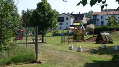 Bild: fjo
Im neuen Hagendorfer Spielpark geht es voran. Doch für Schautafeln und Ausstellungspavillon wird es knapp.