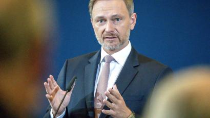Bild: Michael Kappeler/dpa
„Gefahr einer sehr ernstzunehmenden Wirtschaftskrise“: Bundesfinanzminister Christian Lindner.