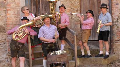 Bild: exb/Maier
Die Straßenmusikanten werden bei der ersten Serenade in Altenstadt aufspielen.