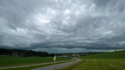Symbolbild: Davor Knappmeyer
In Teilen der Oberpfalz kann es heute stark gewittern.