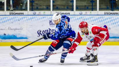 Archivbild: Tobias Neubert
Der Deutsch-Niederländer Nardo Nagtzaam (rechts) wechselt zu den Blue Devils.