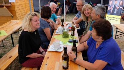 Bild: do
Der Dorfladen Vorbach bewährt sich als Bürgerladen. Gerne feierte die Bevölkerung das kleine Jubiläum mit.